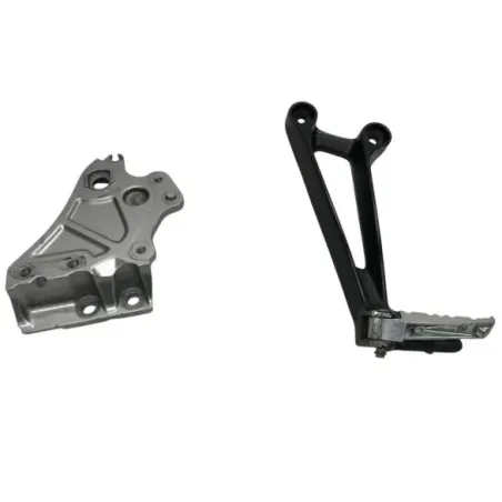 Platine et repose pieds arriere gauche YAMAHA MT07 700 2014-2017