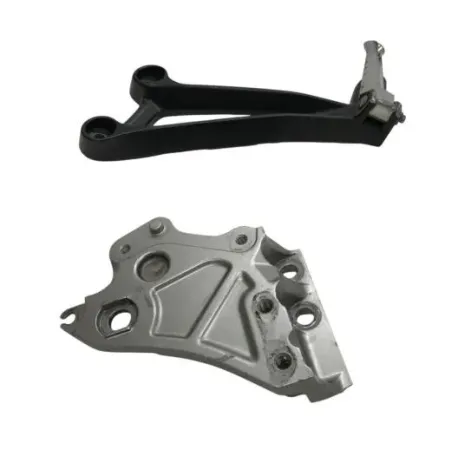 Platine et repose pieds arriere gauche YAMAHA MT07 700 2014-2017