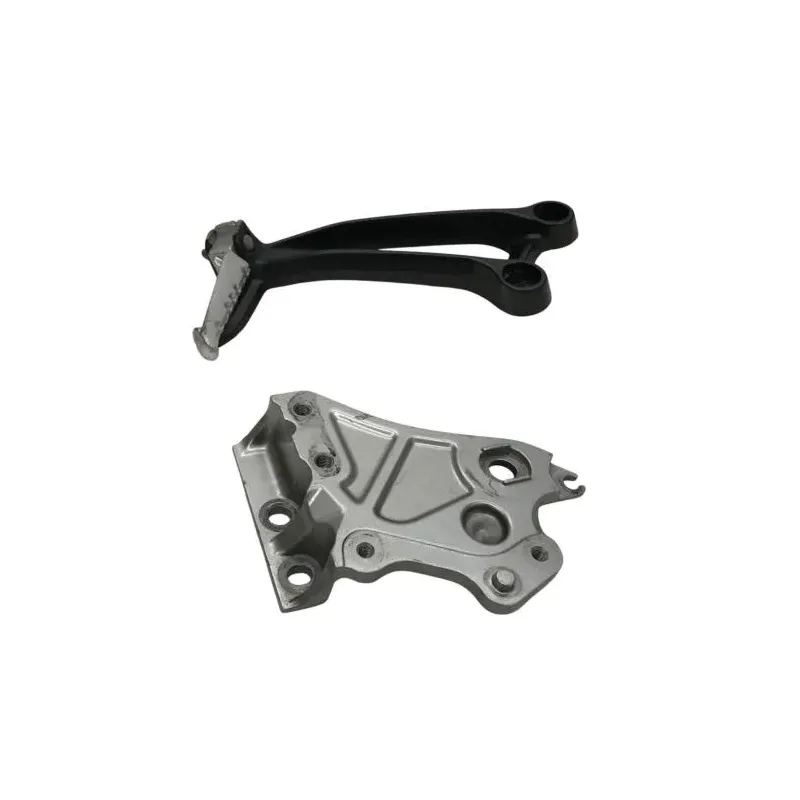 Platine et repose pieds arriere gauche YAMAHA MT07 700 2014-2017