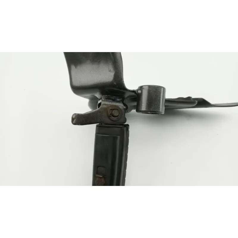 Platine avant droite HONDA CBF 125 2009 - 2014