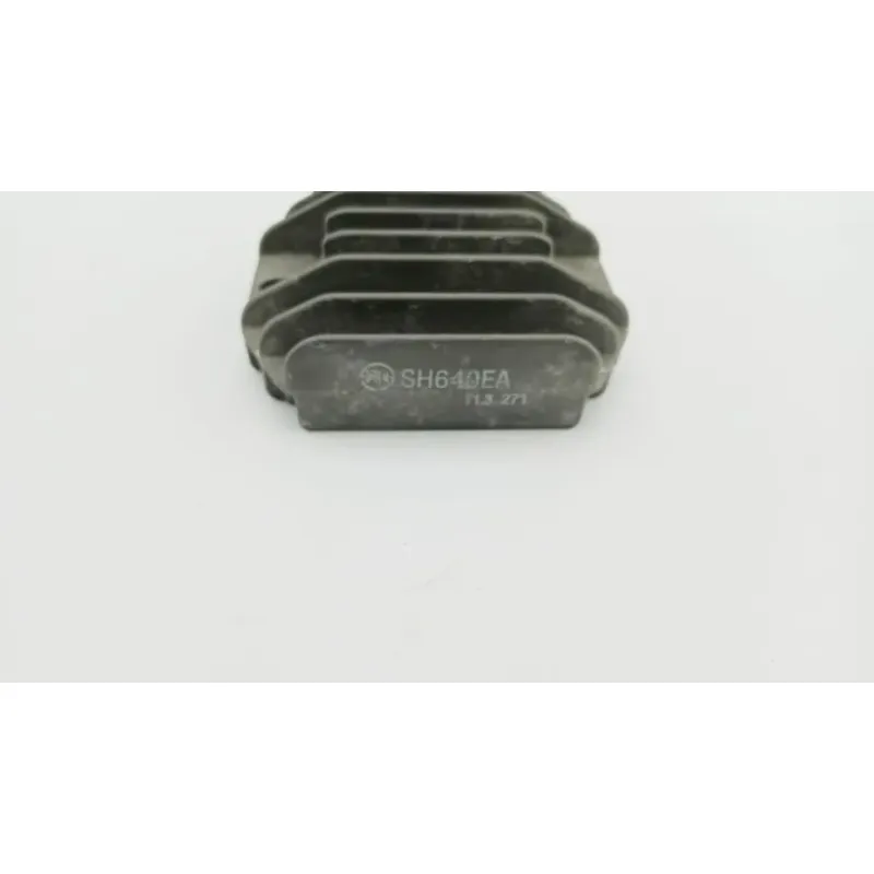 Regulateur charge batterie YAMAHA YZF 125 R 2008 - 2013