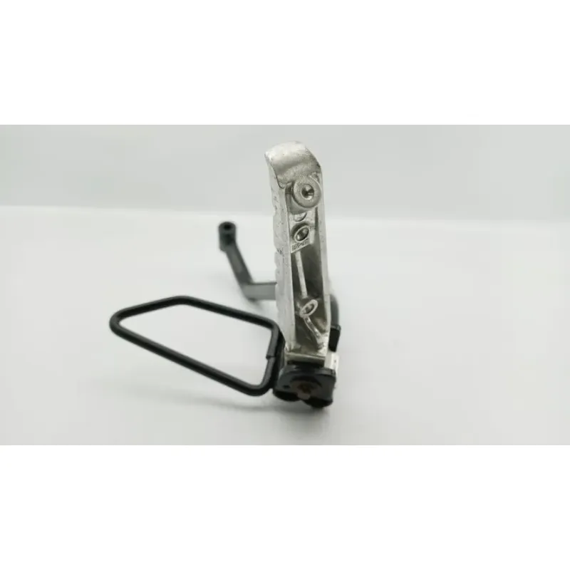 Platine arriere droite YAMAHA YZF 125 R 2008 - 2013