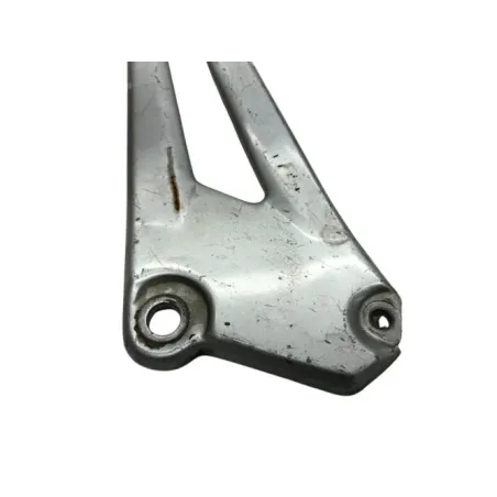 Platine et repose pieds arriere gauche YAMAHA YBR 125 2005-2006