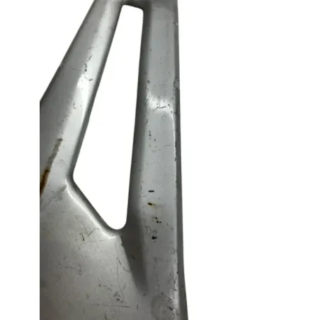 Platine et repose pieds arriere gauche YAMAHA YBR 125 2005-2006