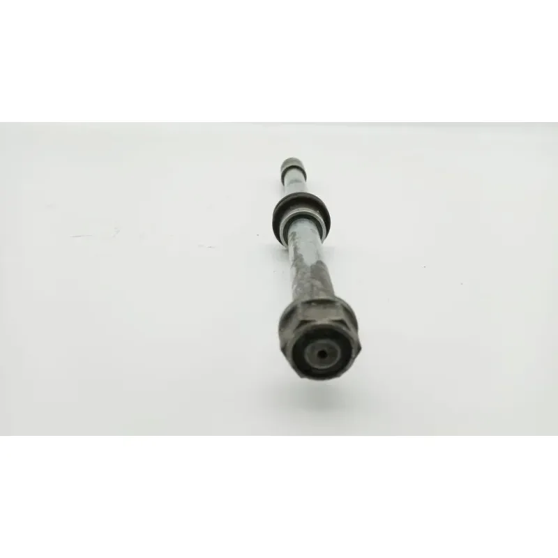 Axe de roue arriere HONDA GL 1500 GOLDWING 1988 - 2001