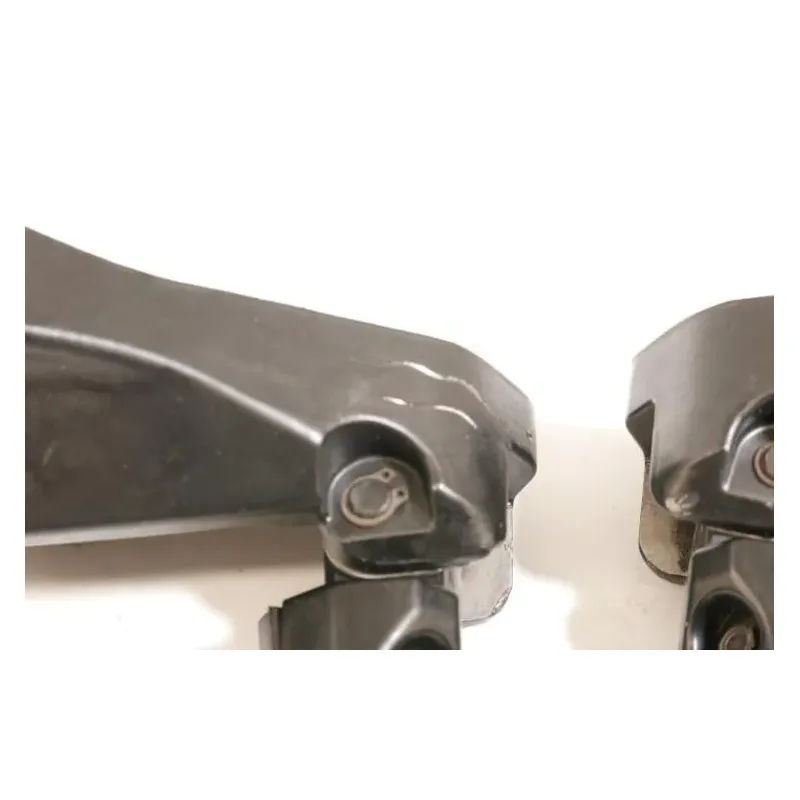 Repose pieds arriere droit APRILIA SRV 850 2012 - 2017