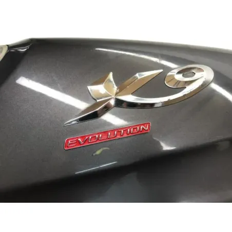 Cache carenage coque arriere droit PIAGGIO X9 EVO 250 2004-2006