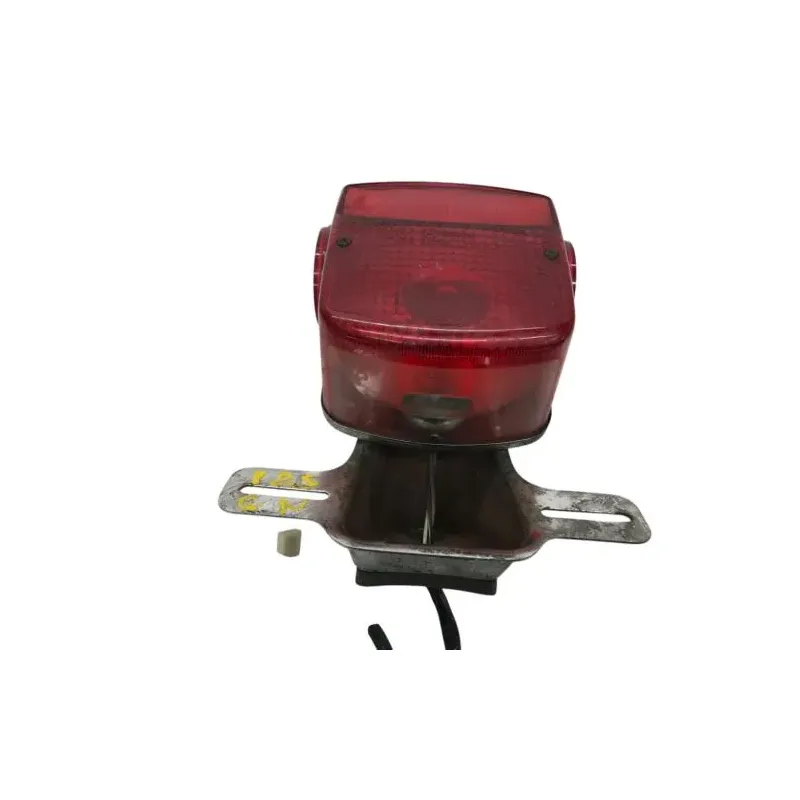 Feu arriere SUZUKI GN 125 1982-1996