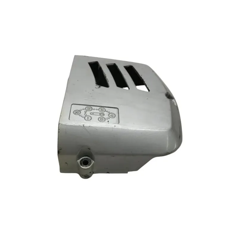 Carter pignon de sortie de boite SUZUKI GN 125 1982-1996