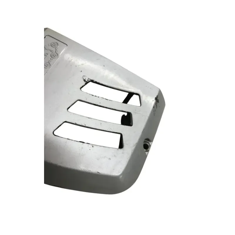 Carter pignon de sortie de boite SUZUKI GN 125 1982-1996