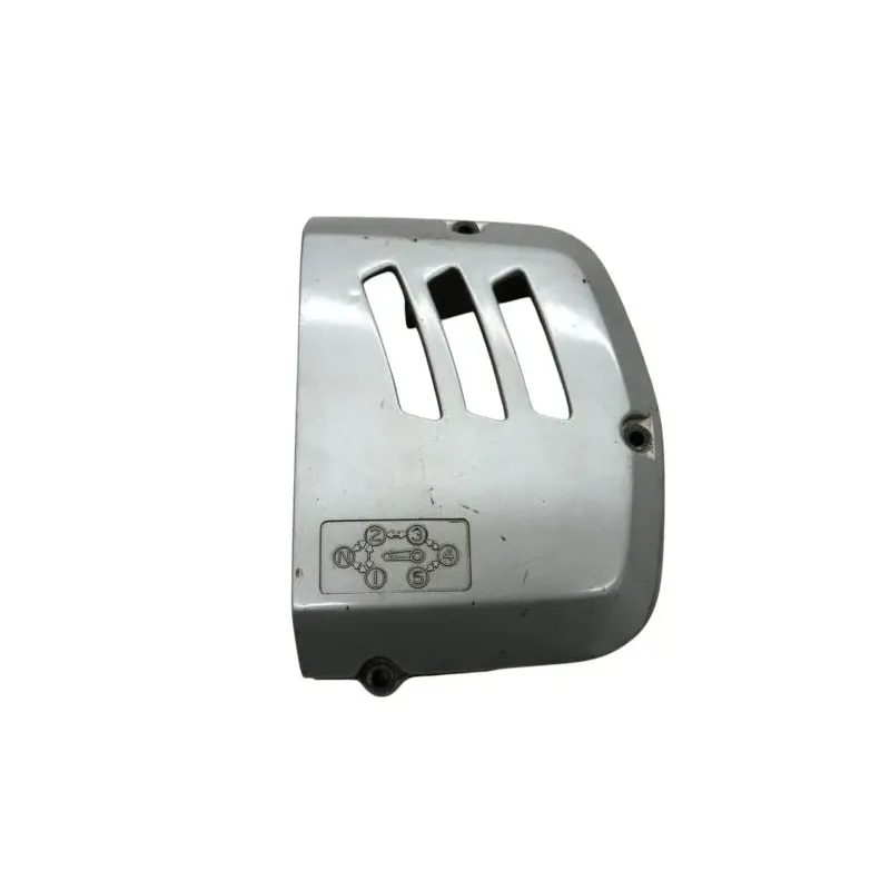 Carter pignon de sortie de boite SUZUKI GN 125 1982-1996
