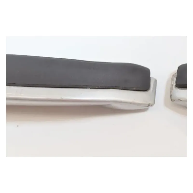 Repose pieds arriere gauche PIAGGIO MP3 300 YOURBAN 2011 - 2016