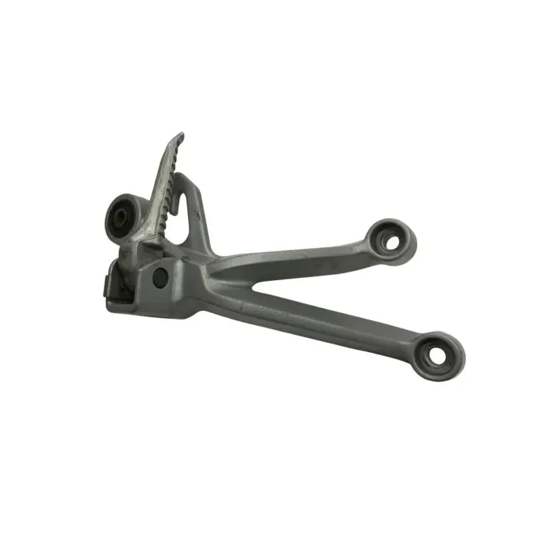 Platine et repose pieds arriere droit SUZUKI GSXR 1000 2003-2004