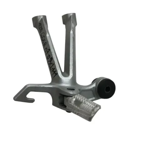 Platine et repose pieds arriere droit SUZUKI GSXR 1000 2007-2008