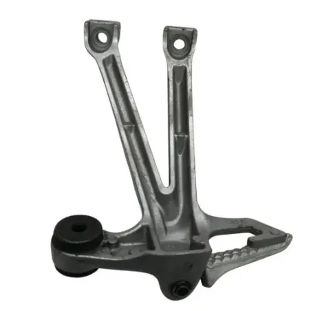 Platine et repose pieds arriere droit SUZUKI GSXR 1000 2007-2008