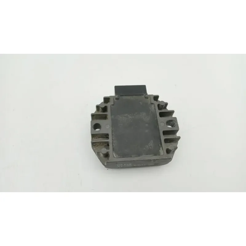 Regulateur charge batterie GILERA NEXUS 125 2007 - 2009