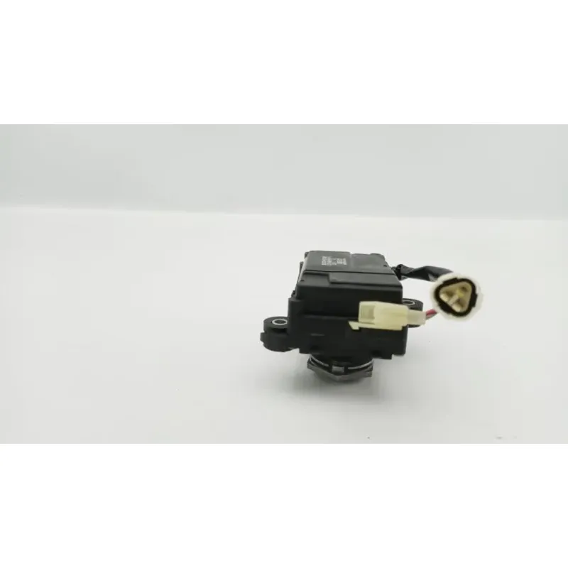 Moteur de valve d'echappement SUZUKI GSX 1300 BKING 2007 - 2011