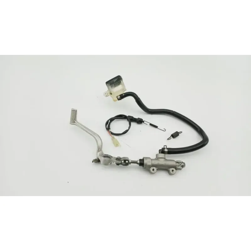 Maitre cylindre frein arriere SUZUKI GSX 1300 BKING 2007 - 2011