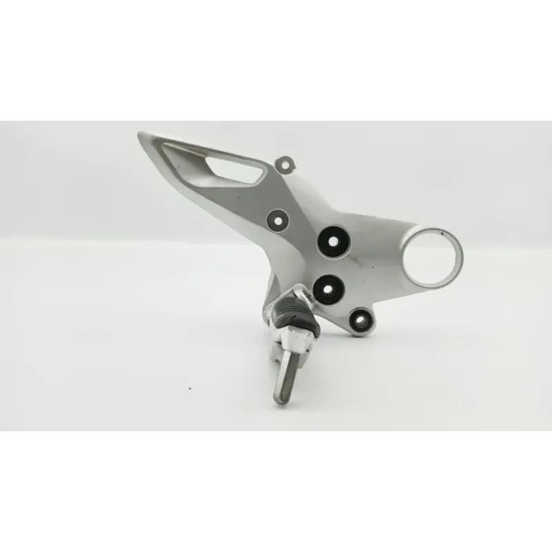 Platine avant droite SUZUKI GSX 1300 BKING 2007 - 2011