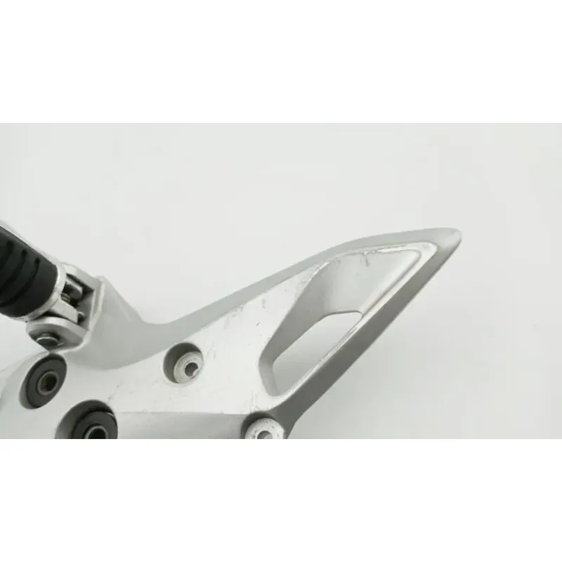 Platine avant droite SUZUKI GSX 1300 BKING 2007 - 2011