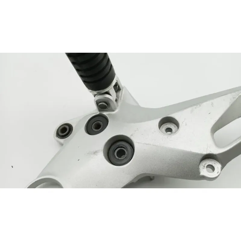 Platine avant droite SUZUKI GSX 1300 BKING 2007 - 2011