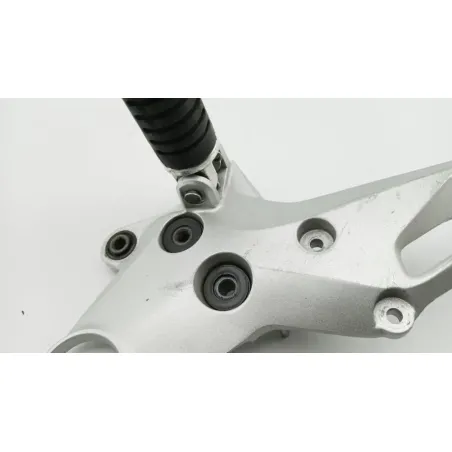 Platine avant droite SUZUKI GSX 1300 BKING 2007 - 2011