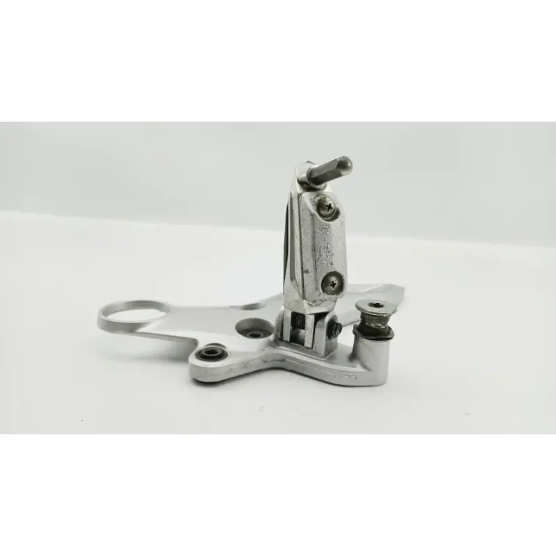 Platine avant gauche SUZUKI GSX 1300 BKING 2007 - 2011