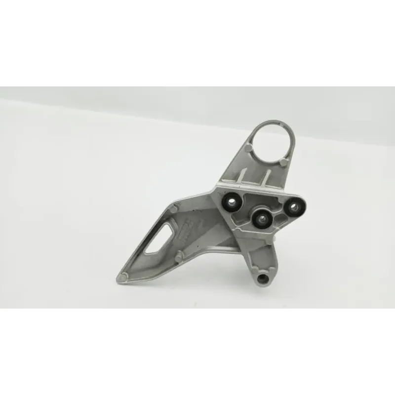 Platine avant gauche SUZUKI GSX 1300 BKING 2007 - 2011