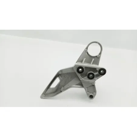 Platine avant gauche SUZUKI GSX 1300 BKING 2007 - 2011