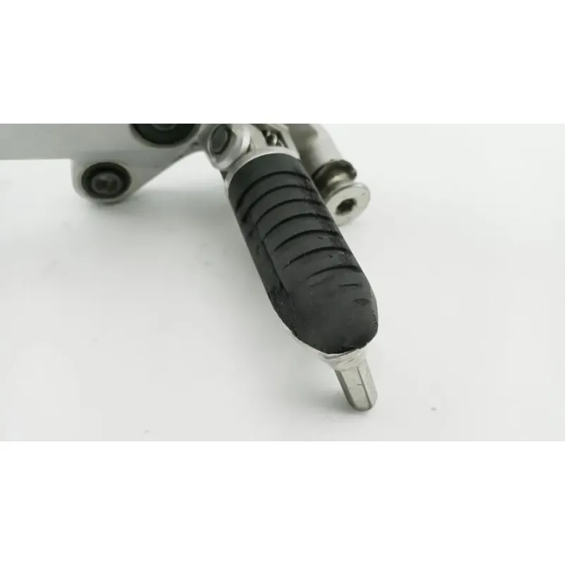 Platine avant gauche SUZUKI GSX 1300 BKING 2007 - 2011