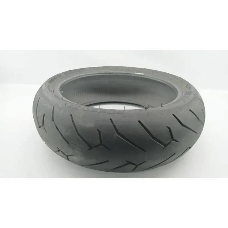 Pneu arriere SUZUKI GSX 1300 BKING 2007 - 2011