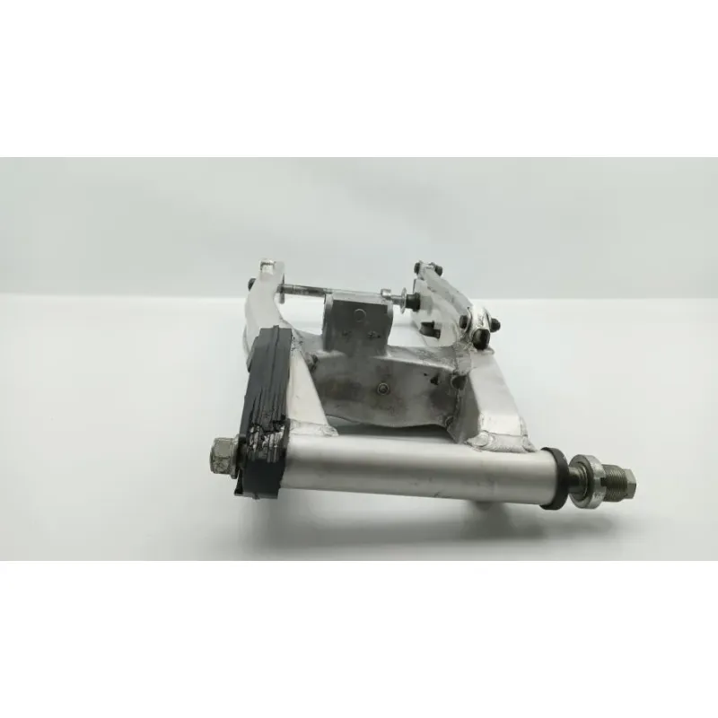 Bras oscillant SUZUKI SV 650 N 1999 - 2002