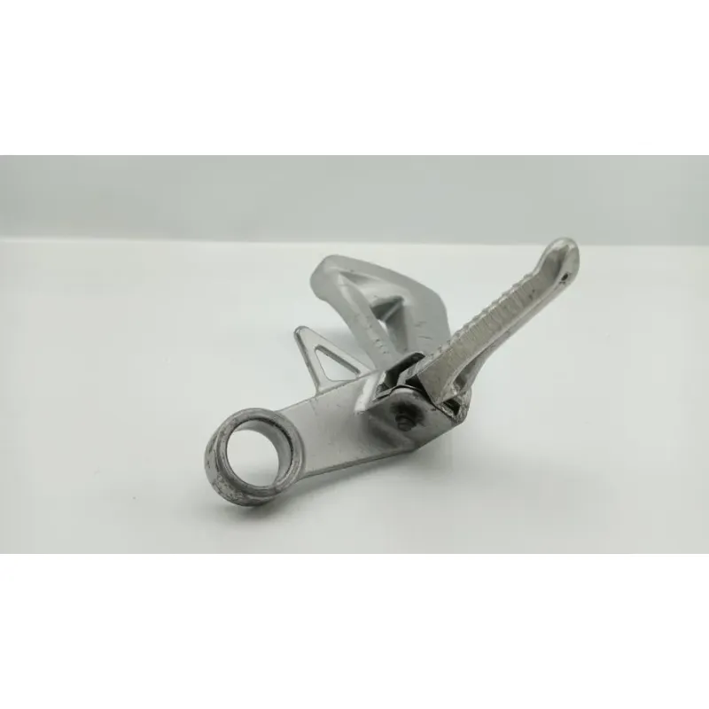 Platine arriere droite SUZUKI SV 650 N 1999 - 2002