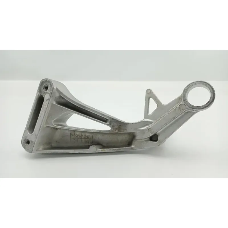 Platine arriere droite SUZUKI SV 650 N 1999 - 2002