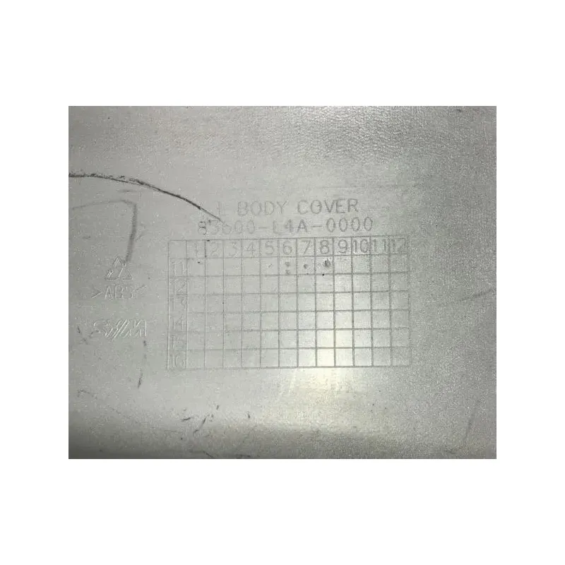 Cache carenage coque arriere gauche SYM MAXSYM 400 2011-2017