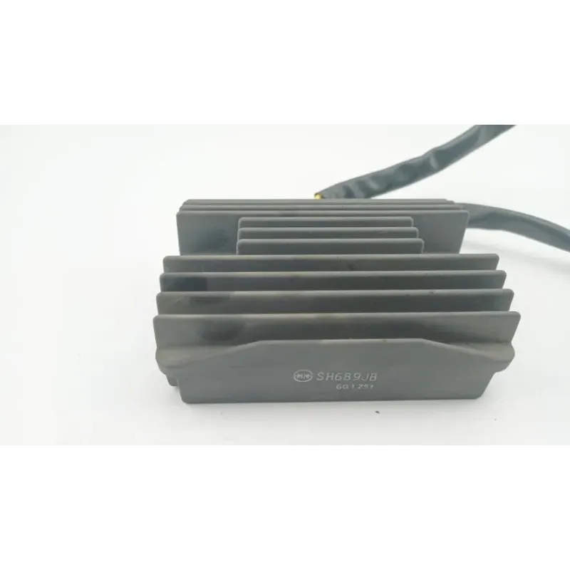 Regulateur charge batterie GILERA NEXUS 125 2008 - 2010