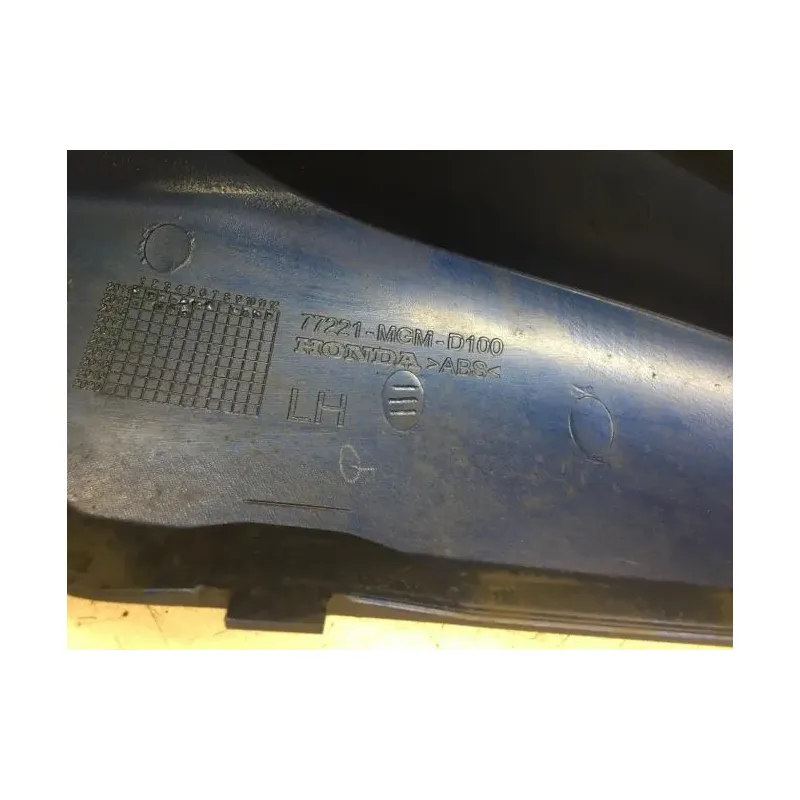Cache carenage coque arriere droit HONDA CB 600 F 2011-2013 HORNET