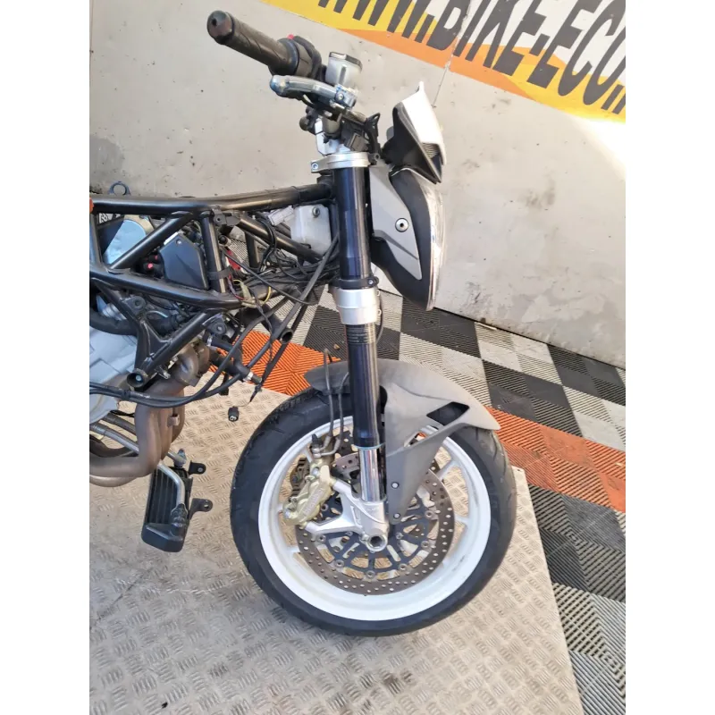 MV AGUSTA BRUTALE 800