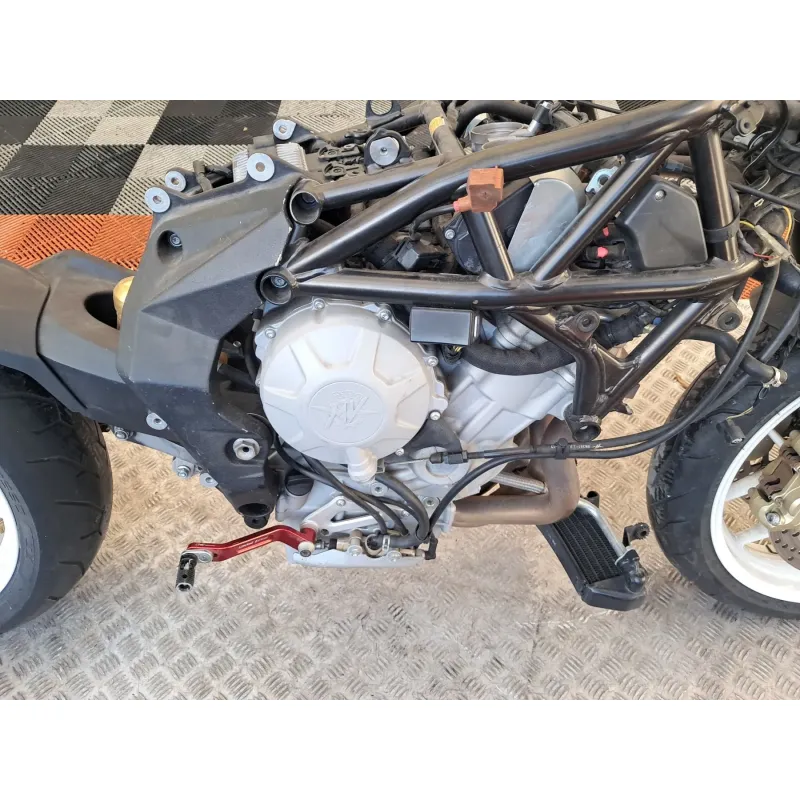 MV AGUSTA BRUTALE 800
