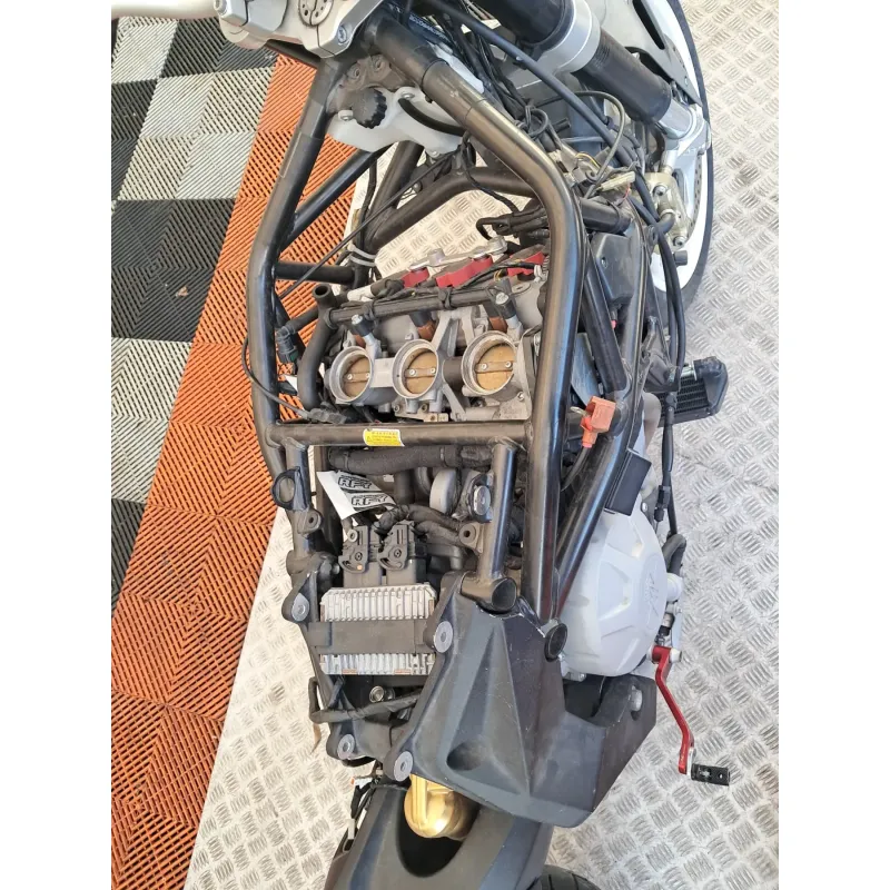 MV AGUSTA BRUTALE 800