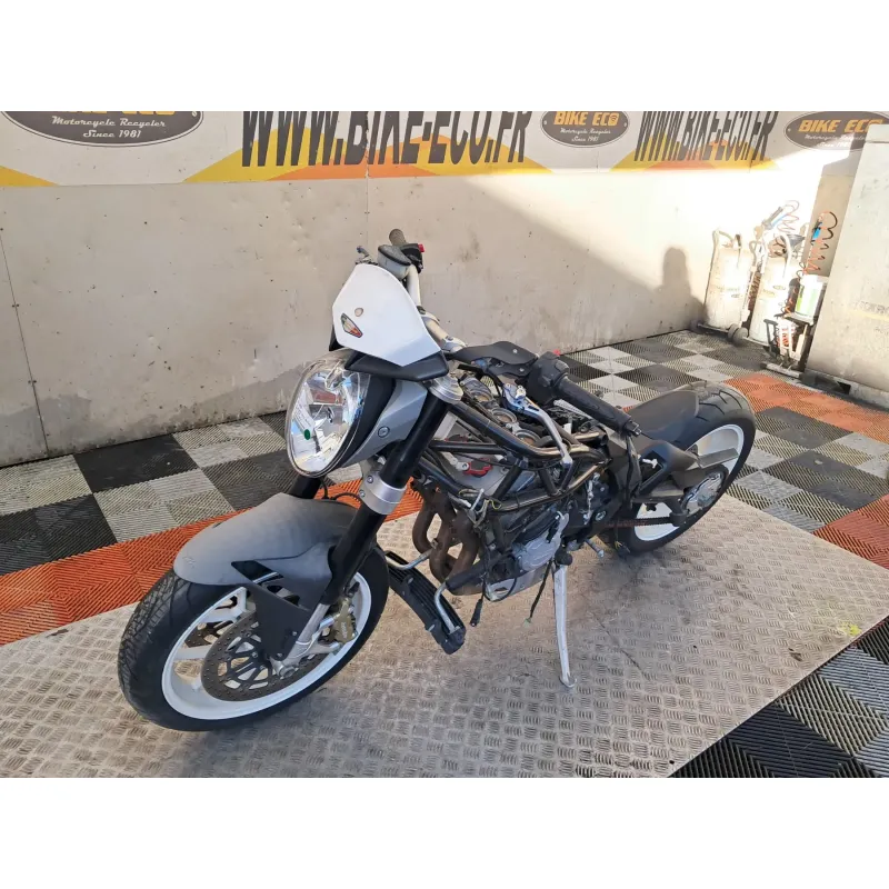 MV AGUSTA BRUTALE 800