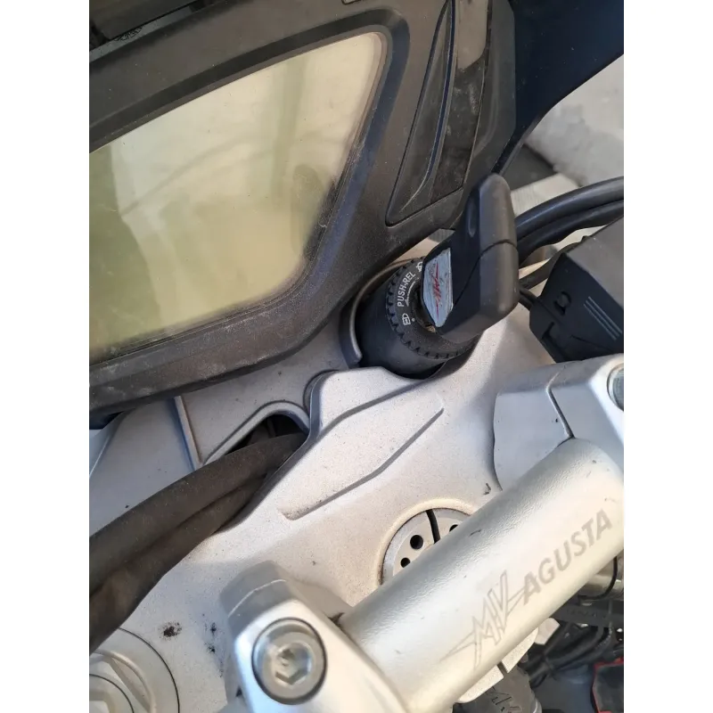 MV AGUSTA BRUTALE 800
