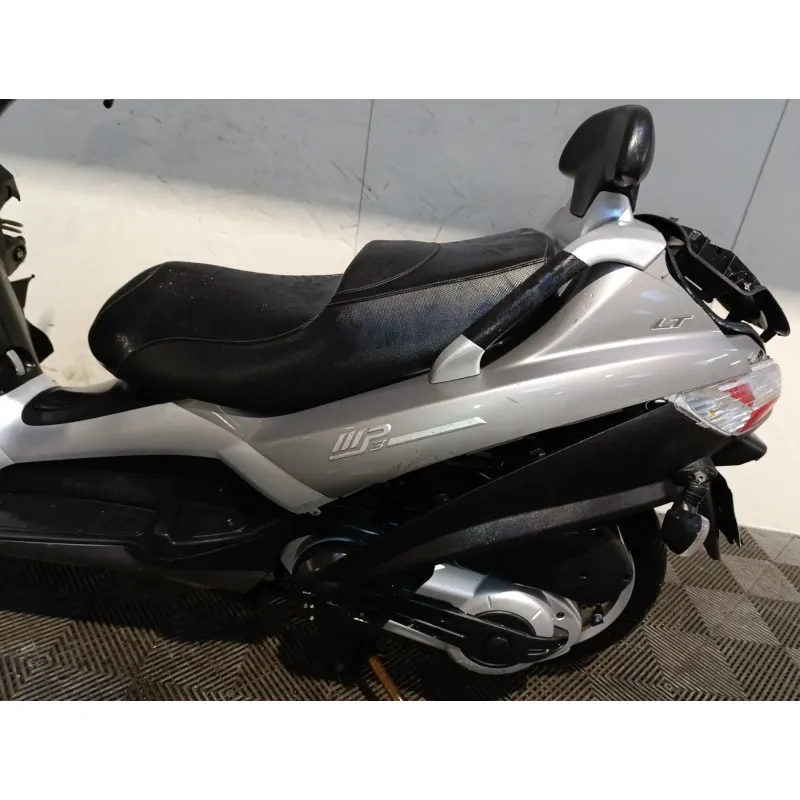 PIAGGIO MP3 400