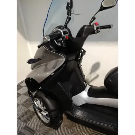 PIAGGIO MP3 400