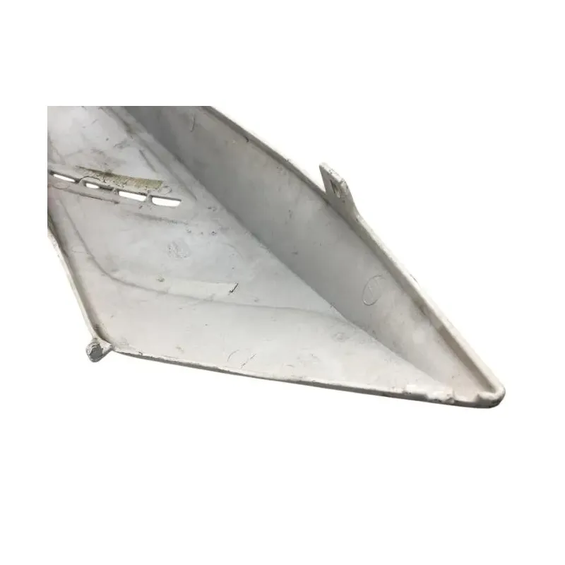 Cache carenage coque arriere gauche GILERA GP 800 2007-2011