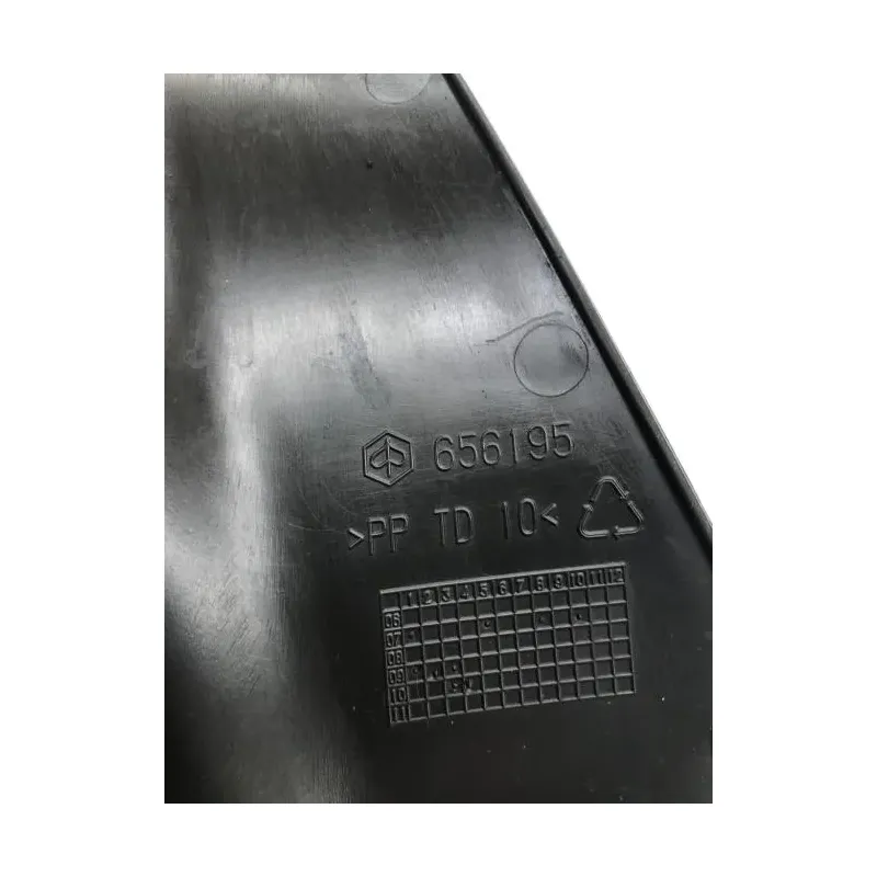 Cache interieur carenage droit GILERA GP 800 2007-2011