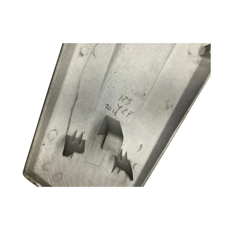 Capot de selle YAMAHA YZF 125 R 2008-2018