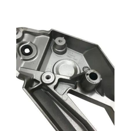 Platine et repose pieds arriere droit HONDA XADV 750 2017-2020