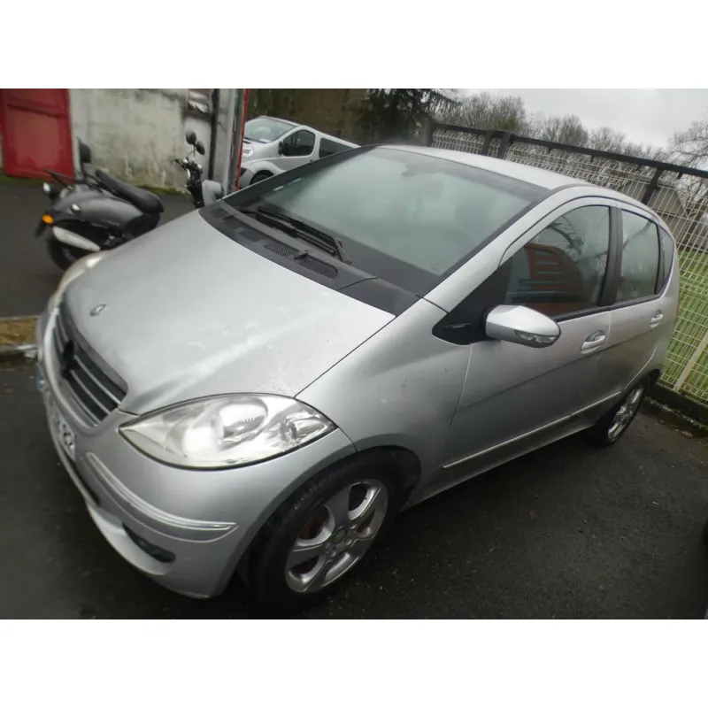 MERCEDES CLASSE A 169 PHASE 1