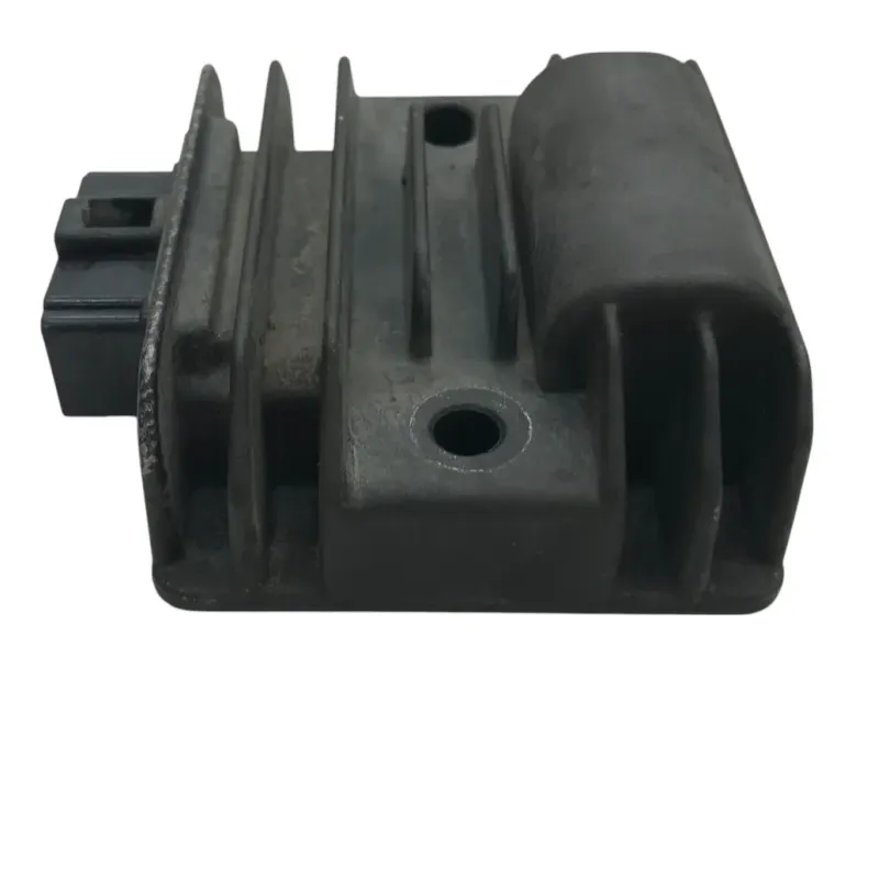 Regulateur charge batterie YAMAHA MT 125 2021-2024